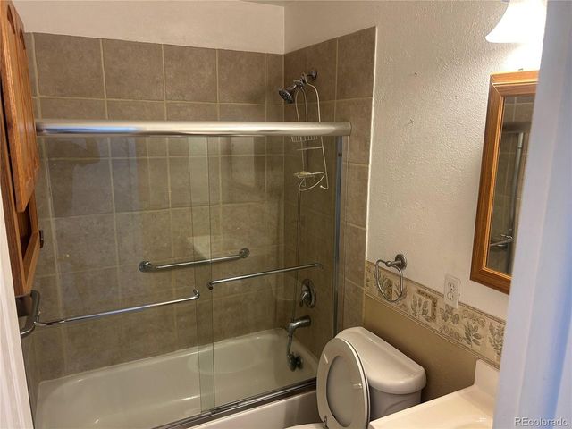 6037 Quail Ct, Arvada, CO 80004