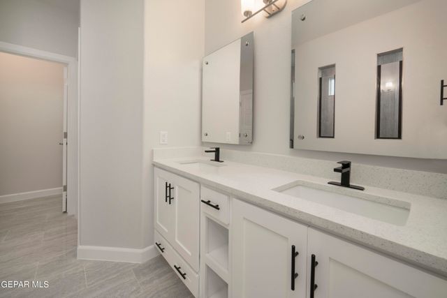 701 Paseo Del Agua Street, Horizon City, TX 79928