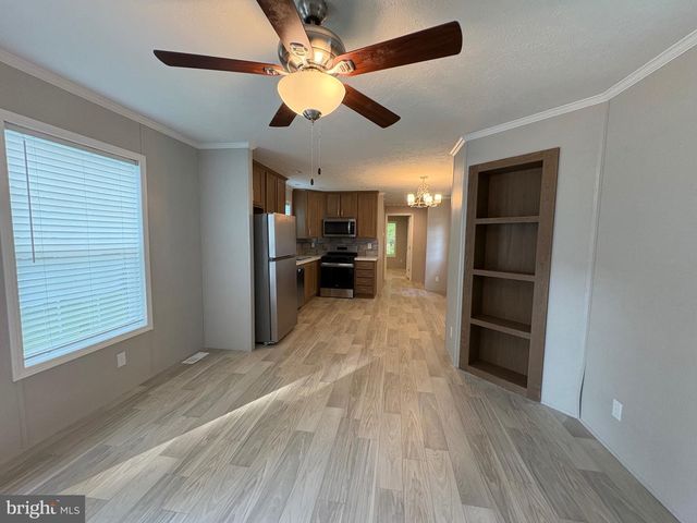 65 FOREST DR, Pennsville, NJ 08070