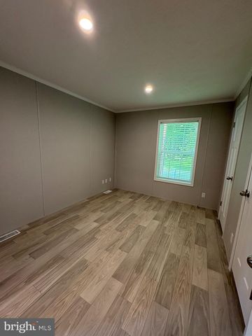 65 FOREST DR, Pennsville, NJ 08070