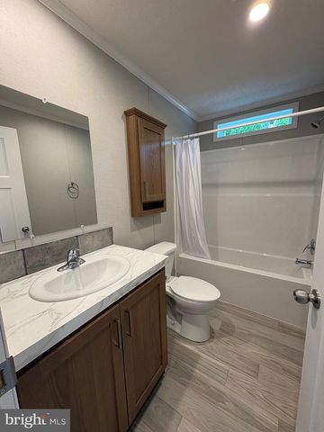 65 FOREST DR, Pennsville, NJ 08070