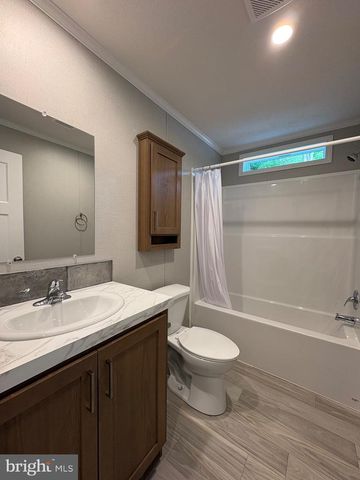 65 FOREST DR, Pennsville, NJ 08070