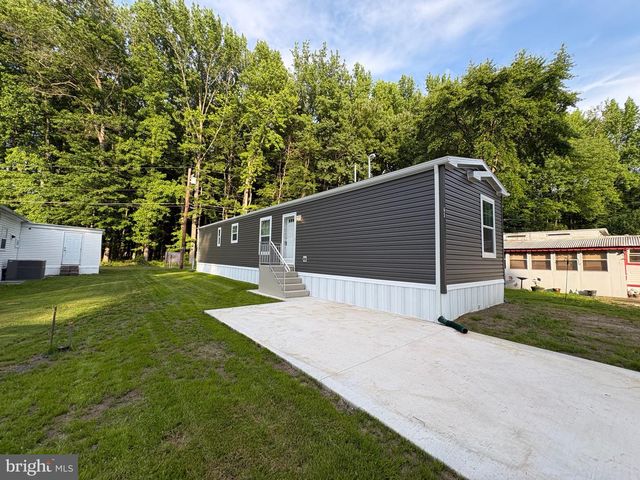65 FOREST DR, Pennsville, NJ 08070