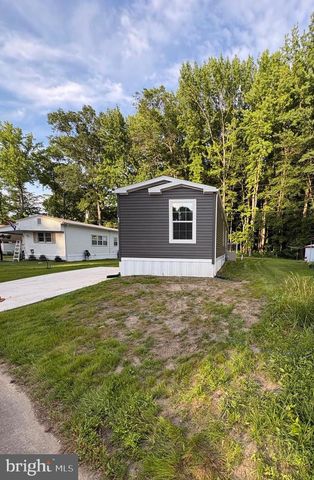 65 FOREST DR, Pennsville, NJ 08070
