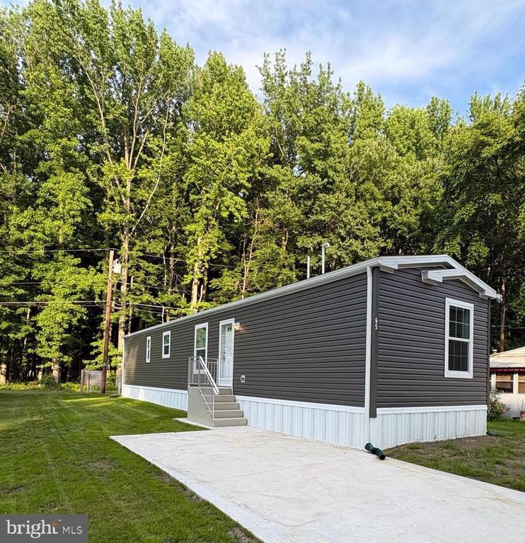 65 FOREST DR, Pennsville, NJ 08070