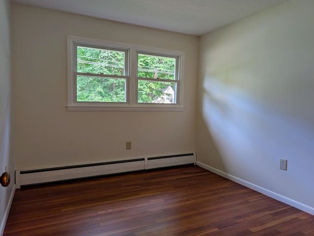 354 Amesbury Road, Hopkinton, NH 03229