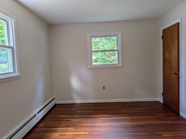 354 Amesbury Road, Hopkinton, NH 03229