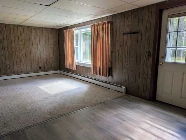 354 Amesbury Road, Hopkinton, NH 03229