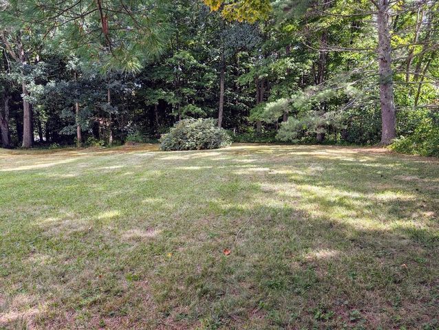 354 Amesbury Road, Hopkinton, NH 03229