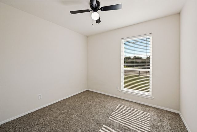 1013 N Knowles Drive, Saginaw, TX 76179