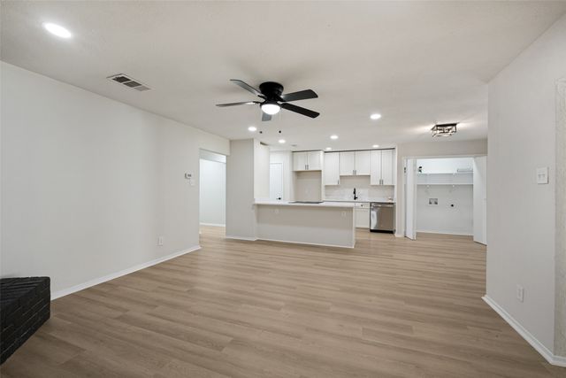 1013 N Knowles Drive, Saginaw, TX 76179