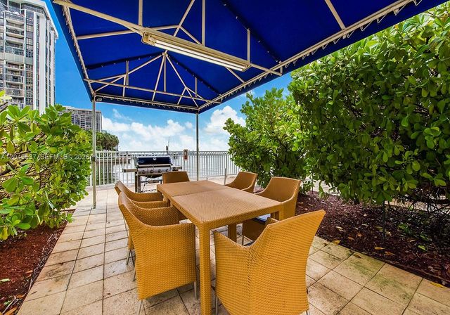 2101 Brickell Avenue 1112, Miami, FL 33129