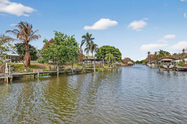 357 SE Verada Avenue, Port St. Lucie, Port St Lucie, FL 34983