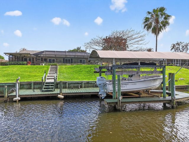 357 SE Verada Avenue, Port St. Lucie, Port St Lucie, FL 34983