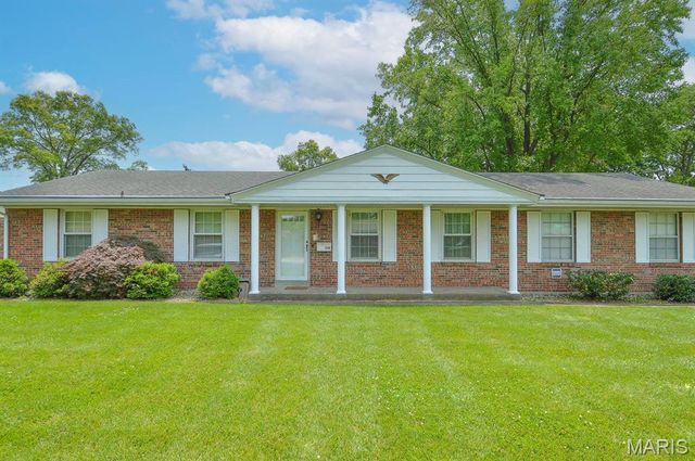 318 W Oak Street, Mascoutah, IL 62258