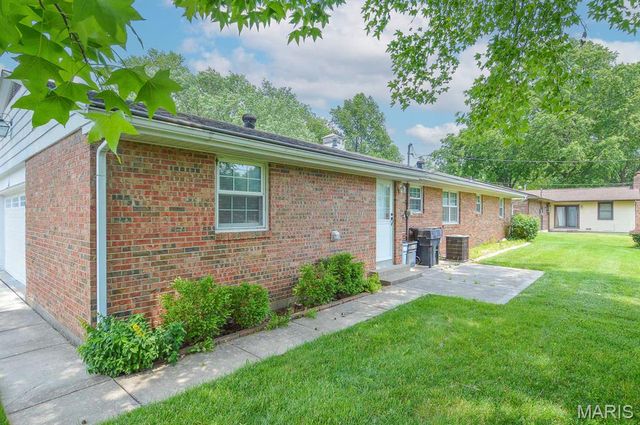 318 W Oak Street, Mascoutah, IL 62258