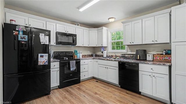 5024 Tabernacle School Road, Asheboro, NC 27205