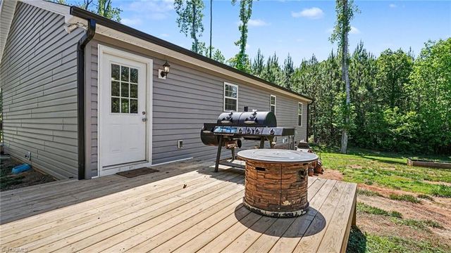 5024 Tabernacle School Road, Asheboro, NC 27205