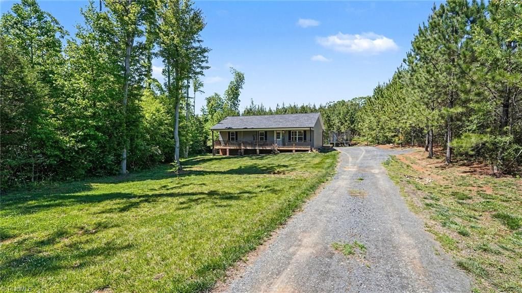 5024 Tabernacle School Road, Asheboro, NC 27205