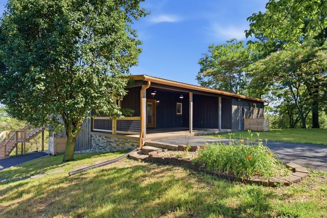 535 Twin Lakes Drive, Lancaster, KY 40444