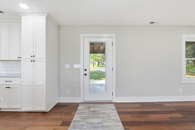 535 Twin Lakes Drive, Lancaster, KY 40444
