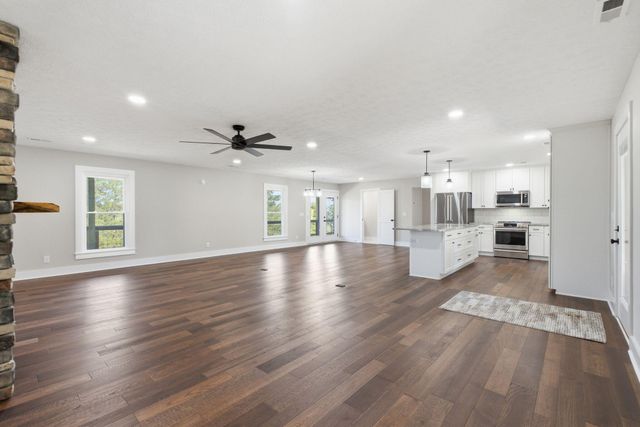 535 Twin Lakes Drive, Lancaster, KY 40444