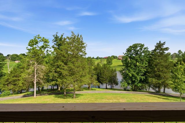 535 Twin Lakes Drive, Lancaster, KY 40444