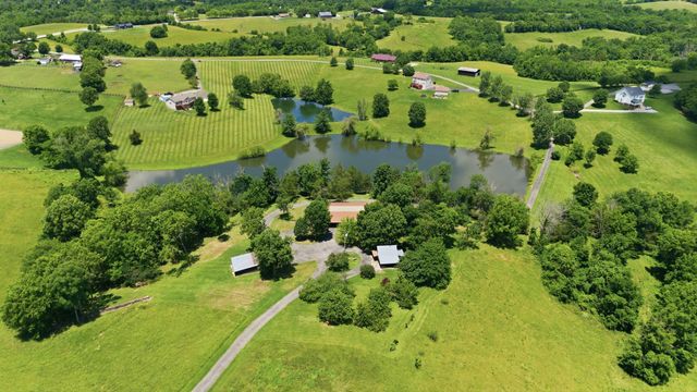 535 Twin Lakes Drive, Lancaster, KY 40444
