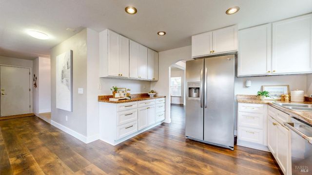 487 Noonan Ranch Ln, Santa Rosa, CA 95403