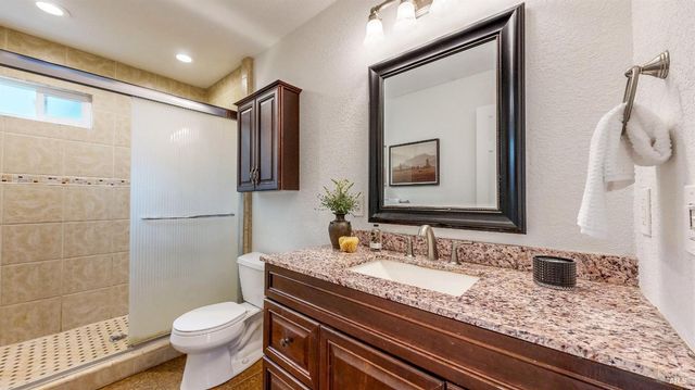 487 Noonan Ranch Ln, Santa Rosa, CA 95403