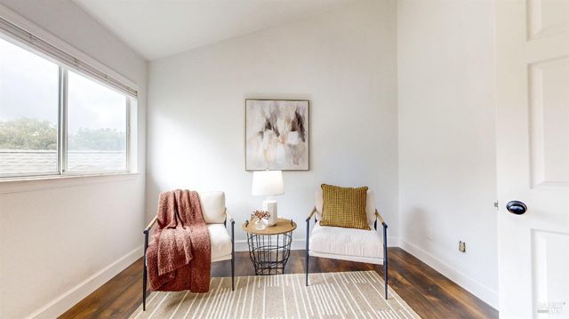 487 Noonan Ranch Ln, Santa Rosa, CA 95403