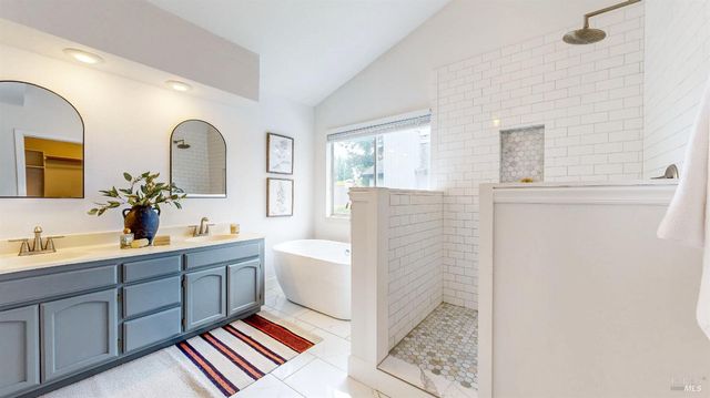 487 Noonan Ranch Ln, Santa Rosa, CA 95403