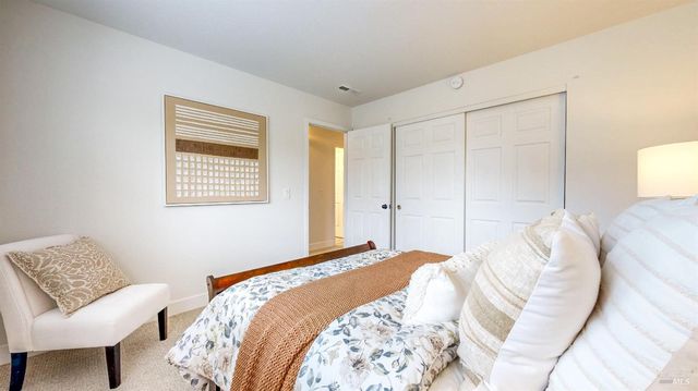 487 Noonan Ranch Ln, Santa Rosa, CA 95403