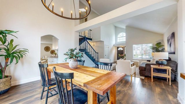 487 Noonan Ranch Ln, Santa Rosa, CA 95403