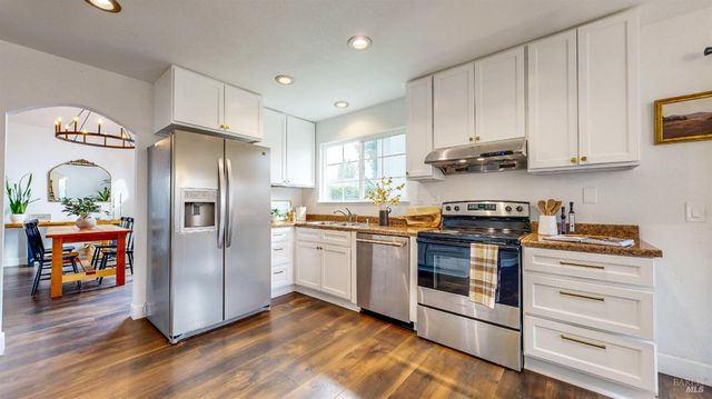 487 Noonan Ranch Ln, Santa Rosa, CA 95403