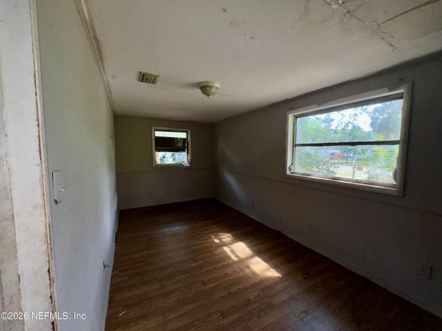 6228 BLUEBIRD Road, Jacksonville, FL 32219