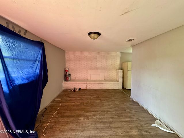 6228 BLUEBIRD Road, Jacksonville, FL 32219