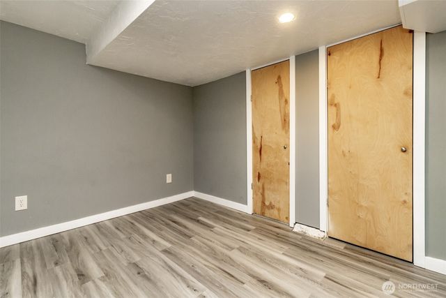 10033 Des Moines Memorial Drive S, Seattle, WA 98168