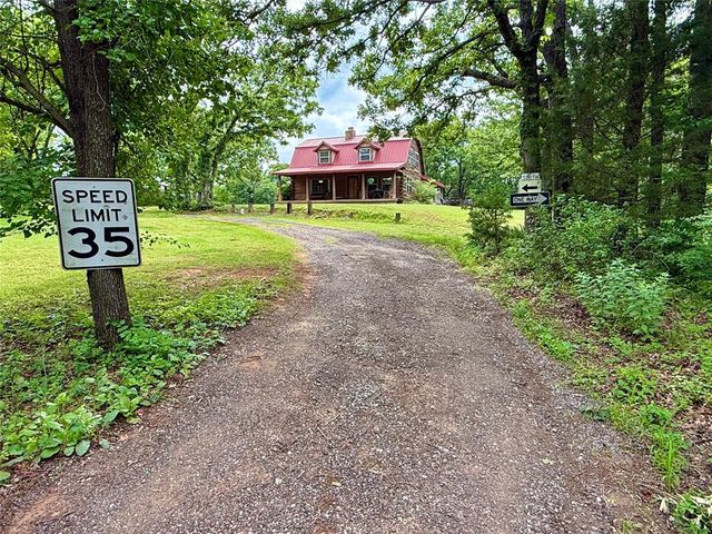 10813 S Peggy Lou Drive, Oklahoma City, OK 73165