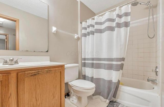 3150 Berkley Pointe Drive, Columbus, OH 43230