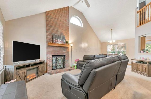 3150 Berkley Pointe Drive, Columbus, OH 43230