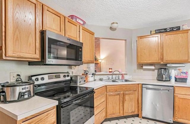 3150 Berkley Pointe Drive, Columbus, OH 43230