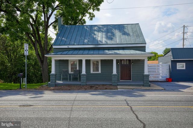 938 LITITZ PIKE, Lititz, PA 17543