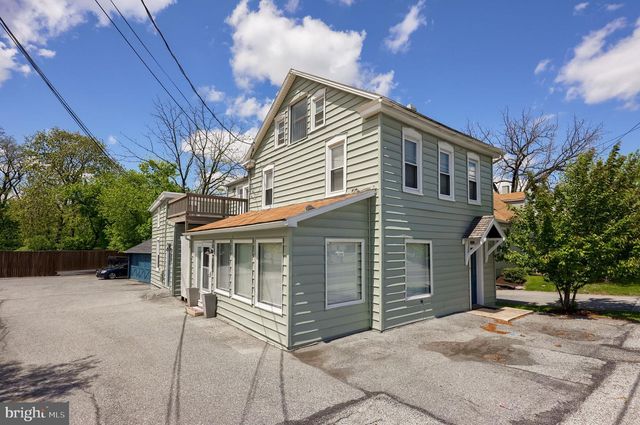 938 LITITZ PIKE, Lititz, PA 17543