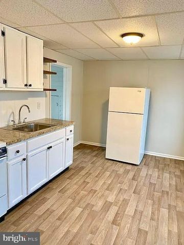 938 LITITZ PIKE, Lititz, PA 17543