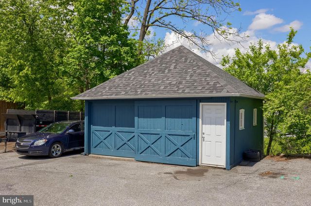 938 LITITZ PIKE, Lititz, PA 17543