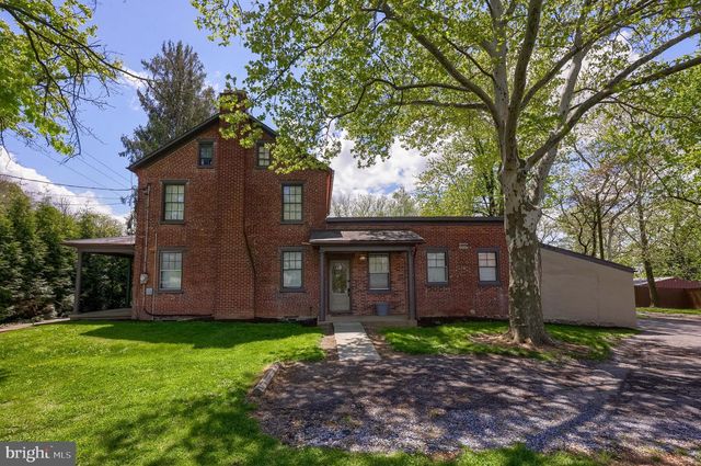 938 LITITZ PIKE, Lititz, PA 17543