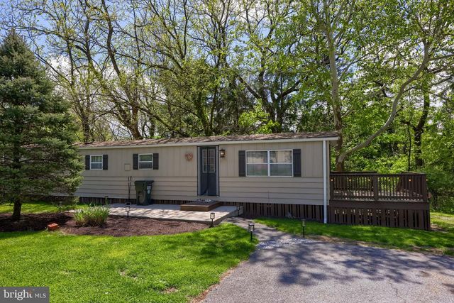 938 LITITZ PIKE, Lititz, PA 17543