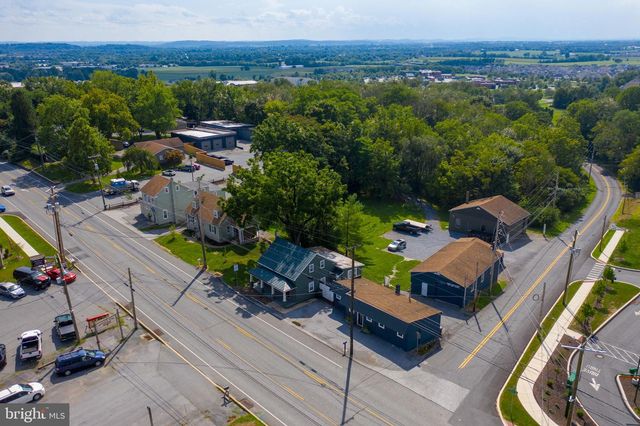 938 LITITZ PIKE, Lititz, PA 17543
