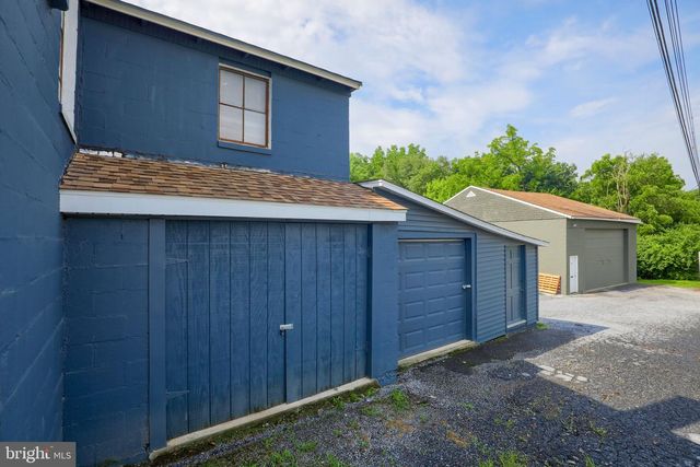 938 LITITZ PIKE, Lititz, PA 17543